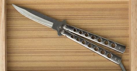 Why Are Butterfly Knives Illegal: A Dance of Danger and Design